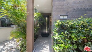 Photo - 2111 N Cahuenga Blvd