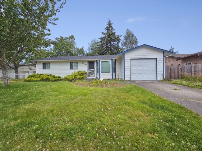 Building Photo - Beautiful rambler house with 3 bedroom near Kasch Park