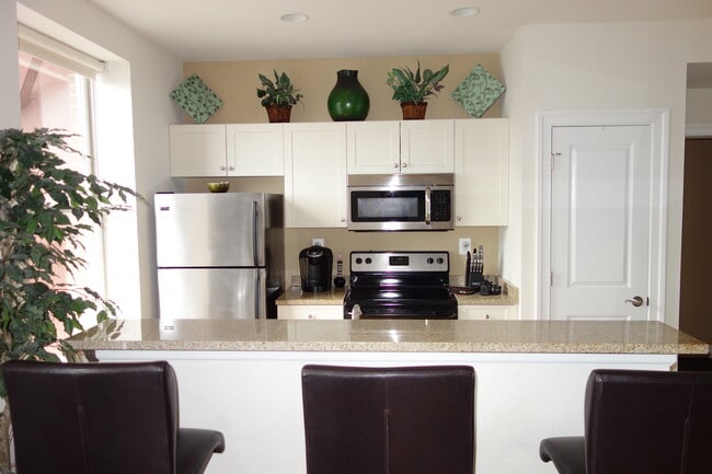 Photo - 1334 Walnut St