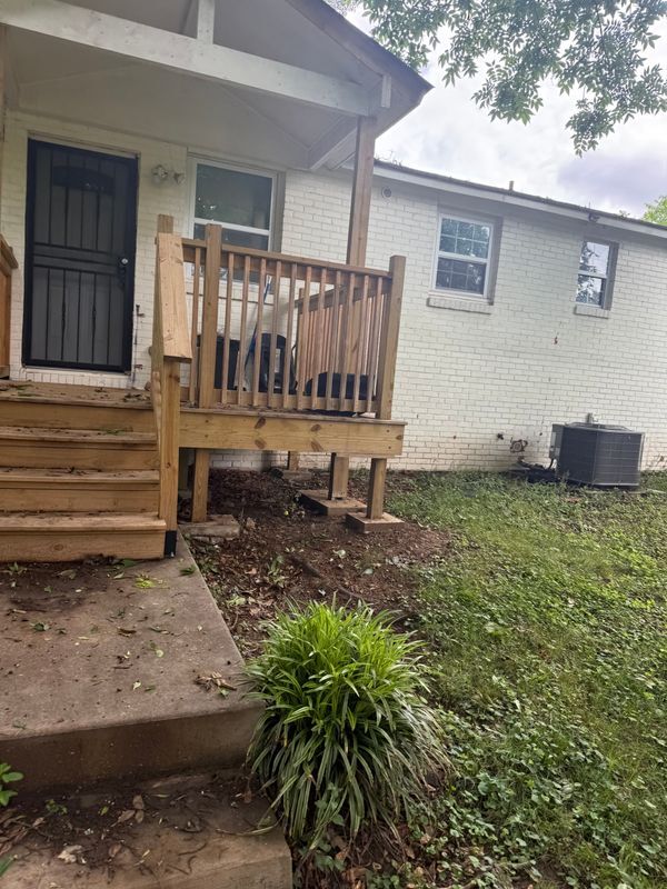Photo - 331 Simca St SE