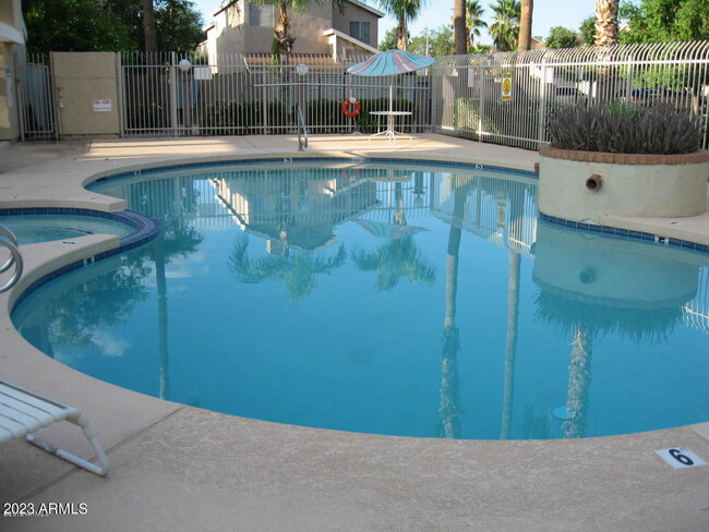 Photo - 1811 S 39th St