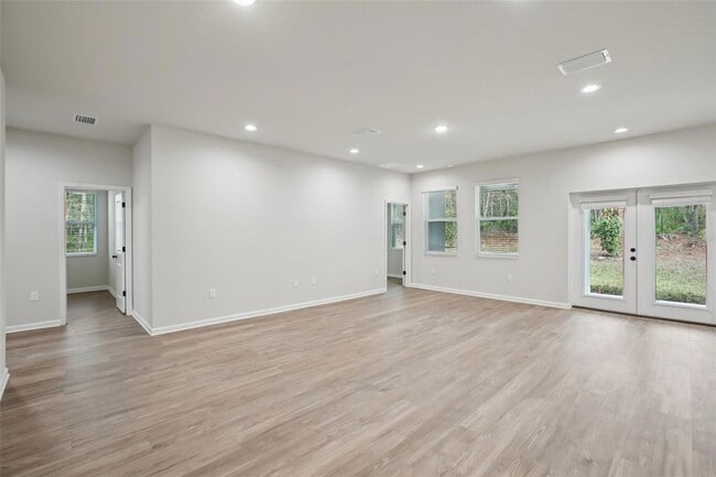 Photo - 64 Cactus St