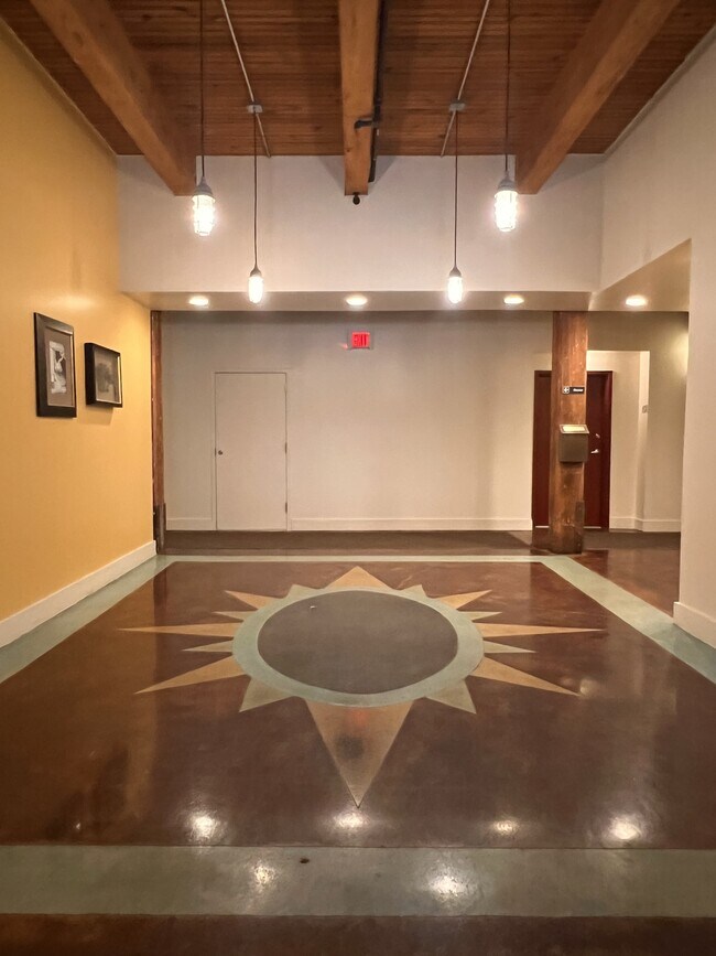 Photo - 55 S Harding St