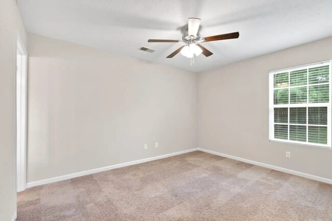 Photo - Cashel Court