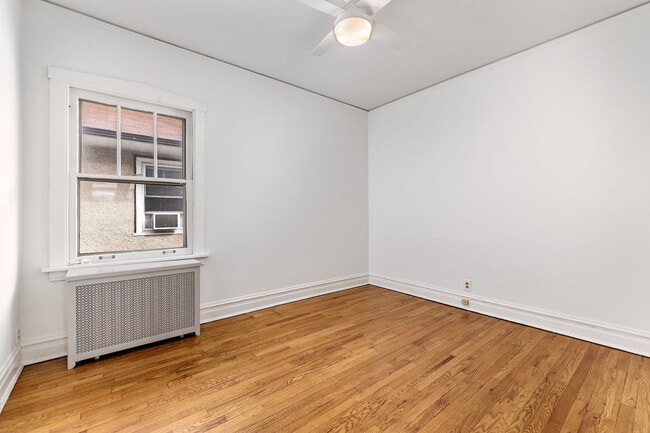 Photo - 1003 Beloit Ave Unit B