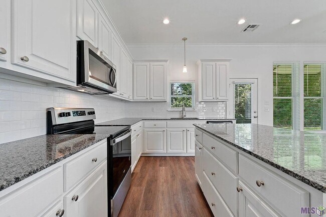 Photo - 3 Bedroom Property Near LSU - Great Location