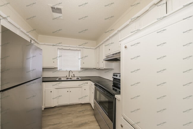 Photo - 333 W Michael Dr