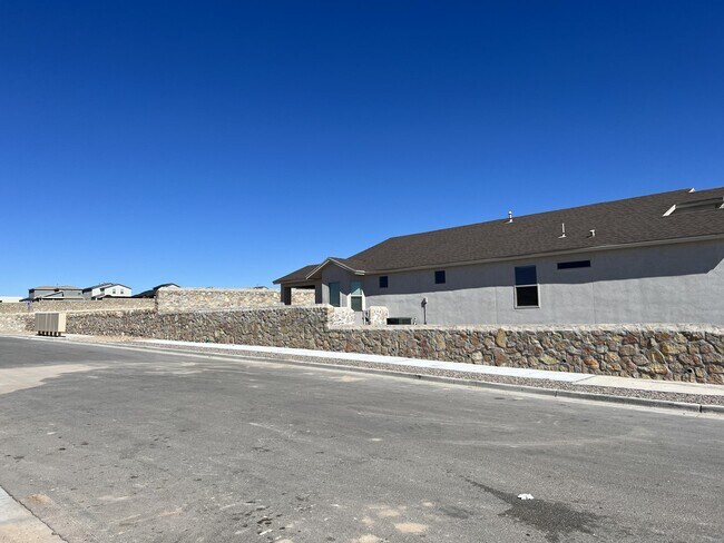 Photo - 12701 Iron Falls Dr