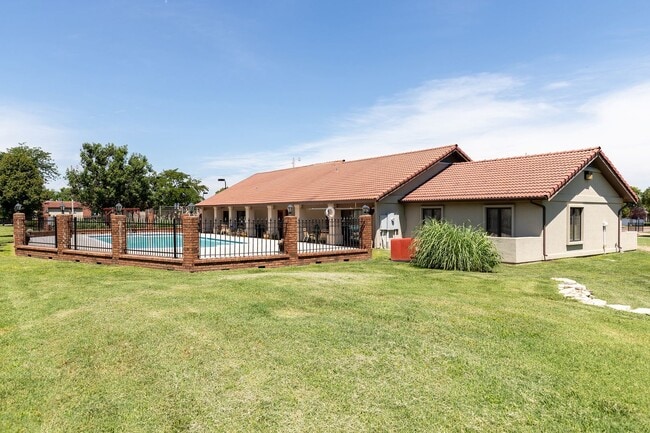 Photo - Aragon Apartments