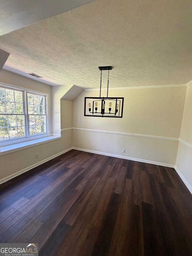 807 Piney Woods Dr