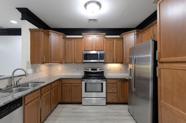 Photo - 5006 Waterloo Ave