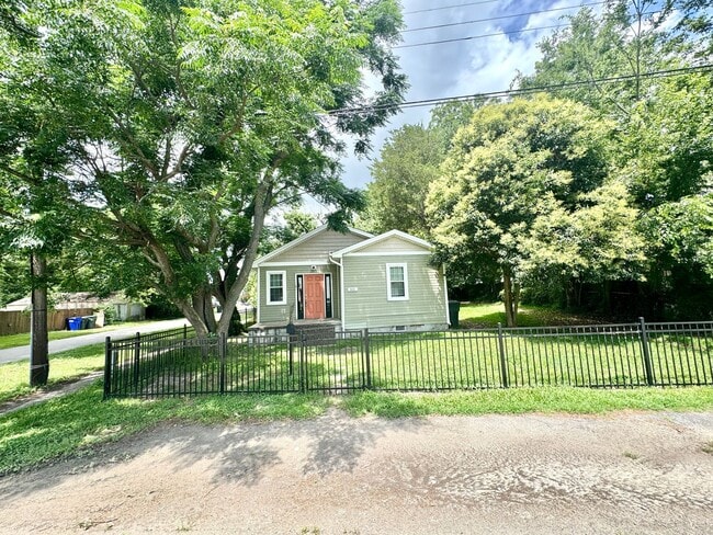 3101 Hurley Ave