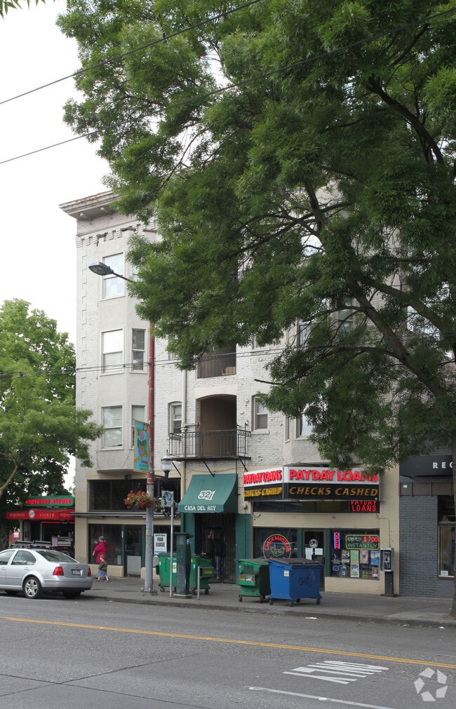 Photo - Casa Del Rey Apartments