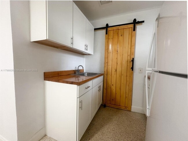 Photo - 2815 NW 88th St Unit 3