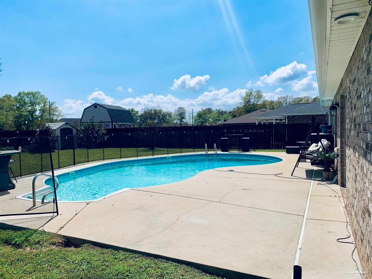 Photo - 2435 Covered Bridge Ln