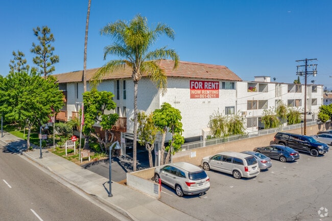 Rancho La Paz Apartments - Rancho La Paz Apartments