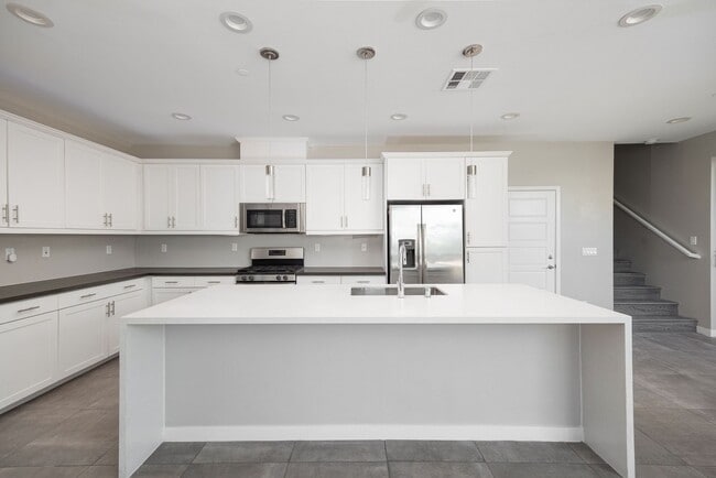 Photo - Spacious 4 Bedroom Townhome in the Millenia Community!