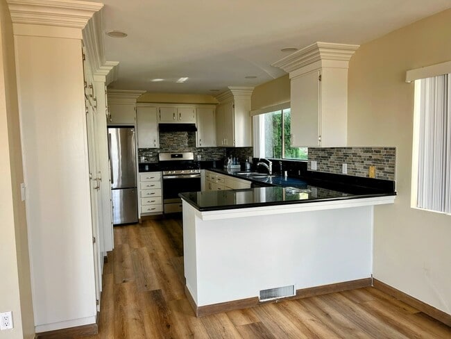 Photo - 1226 Archer St