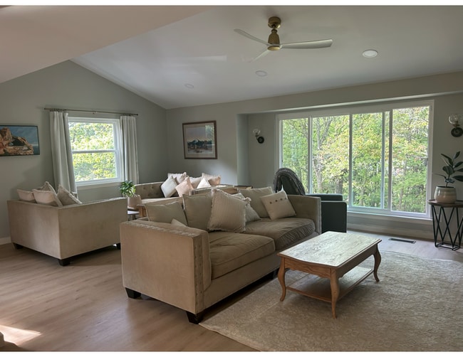 Photo - 339 S Palisades Dr