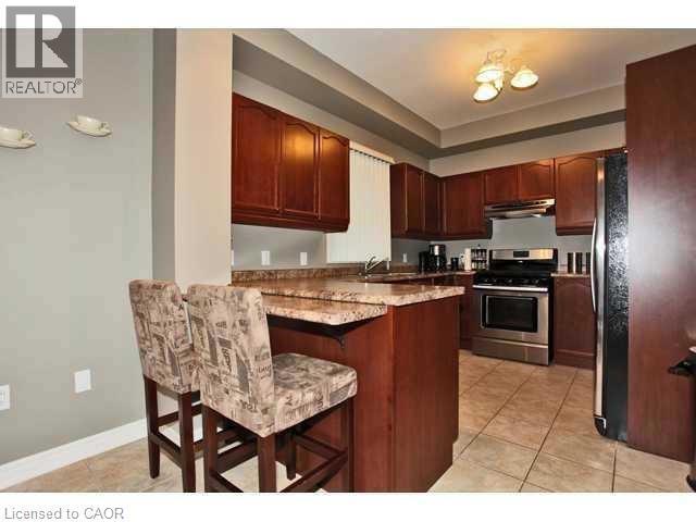 Photo - 1085 Harrogate Dr