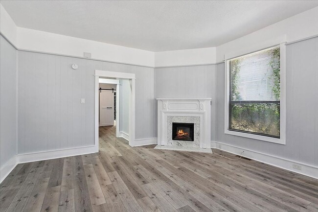 Photo - 2142 Park St Unidad A