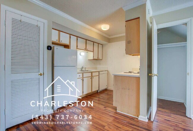 Photo - 2494 Etiwan Ave