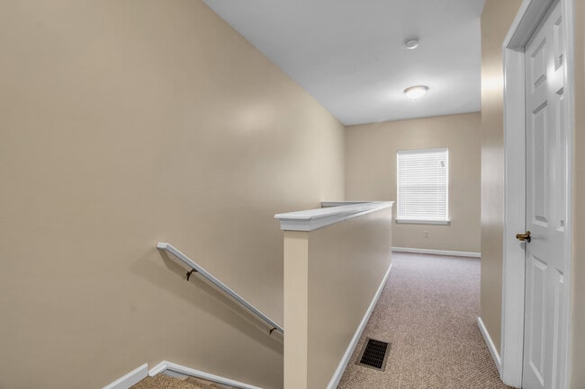 Photo - Hunt Club Circle Townhomes