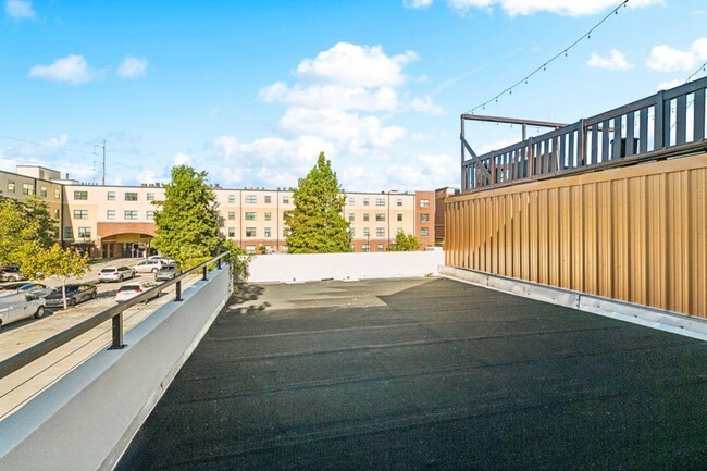 Photo - 1725 Robert C. Blakes Sr. Dr Unit ID1338070P