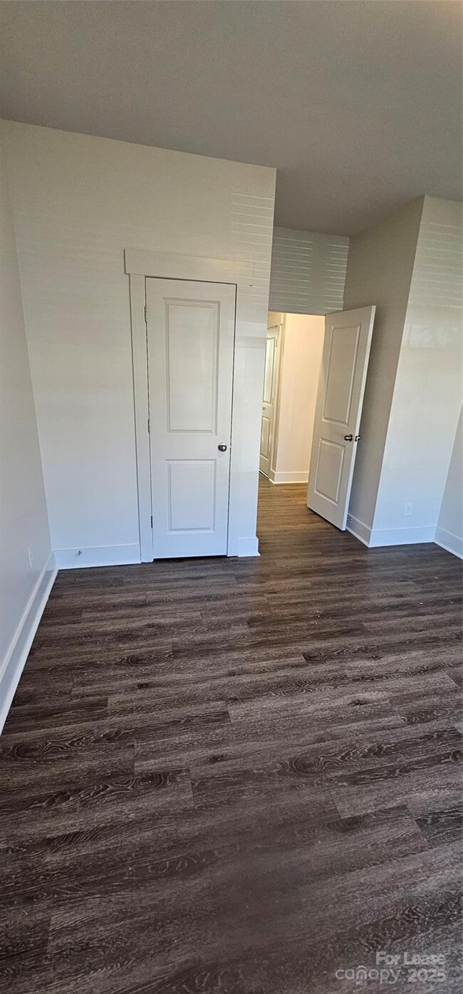 Photo - 3912 Ironwood St