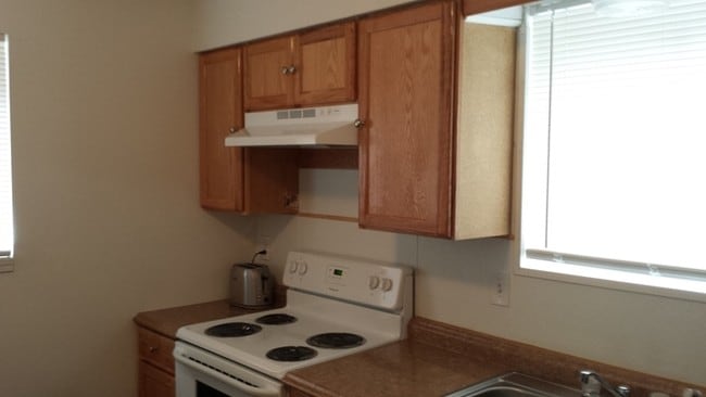 Kitchen - Liberty Commons