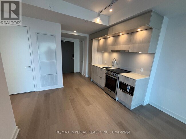 Photo - 448 Burnhamthorpe Rd W Unit 3406