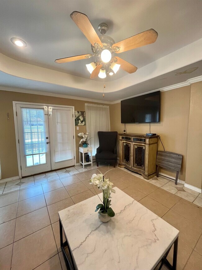 Photo - 2813 Patron Loop