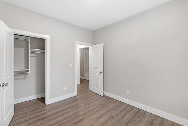 Photo - 5122 N Cypress St