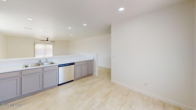 Photo - 2574 W Southern Star Dr
