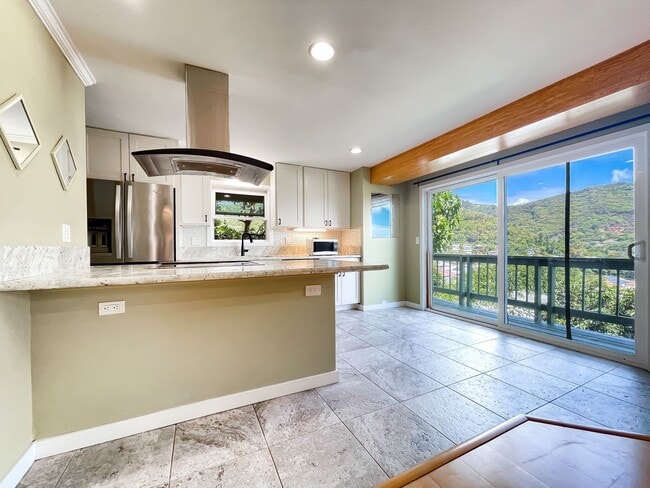 Photo - Pet Friendly 2-Bedroom Palolo Duplex