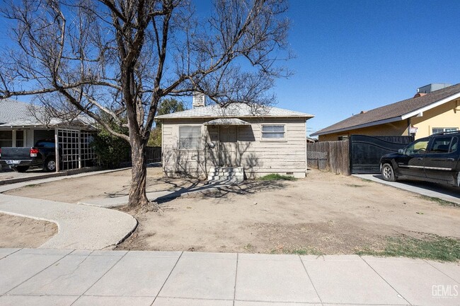 Building Photo - 1814 3rd St