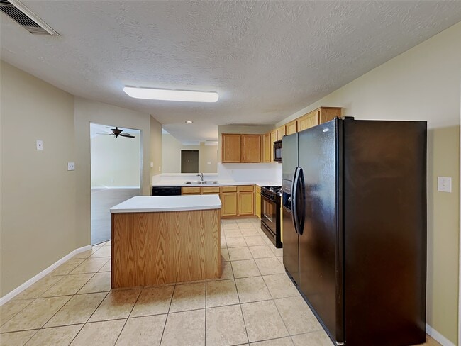 Photo - 29010 Ashbrook Ln