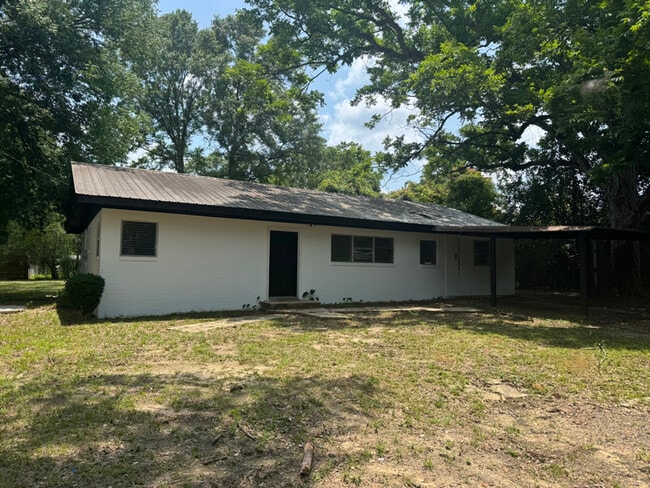 Building Photo - 404 Cobb Ave