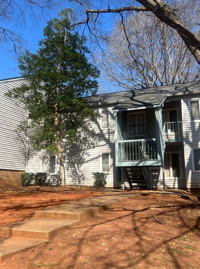 Photo - Spacious Updated One Bedroom Unit