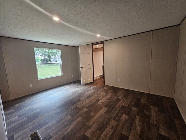 Photo - 1135 Hendricks Lake Rd