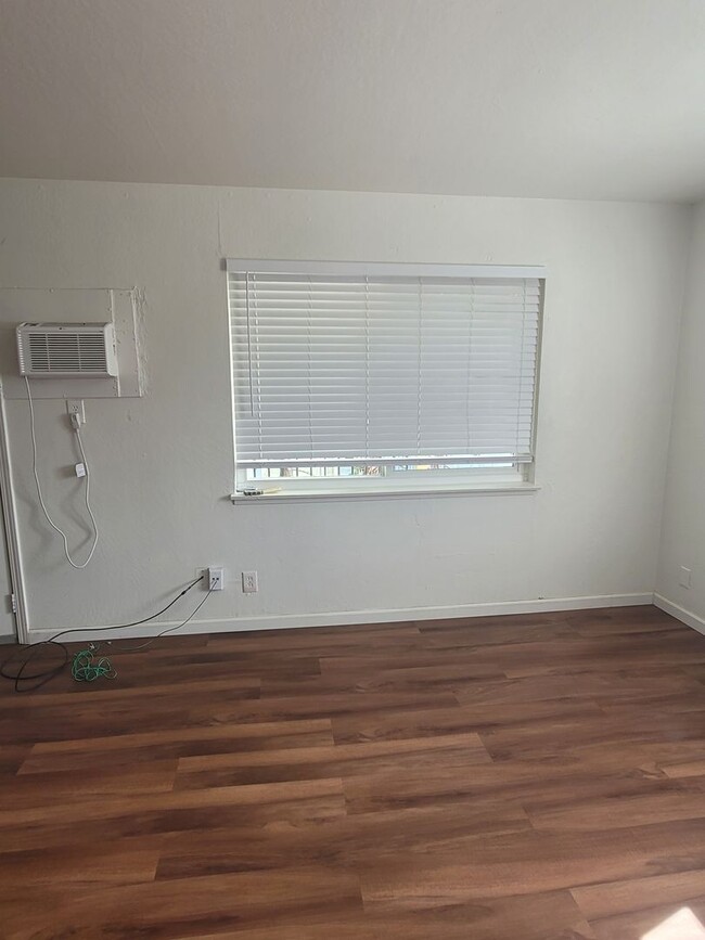 Photo - 3900 43rd Ave Unidad 4