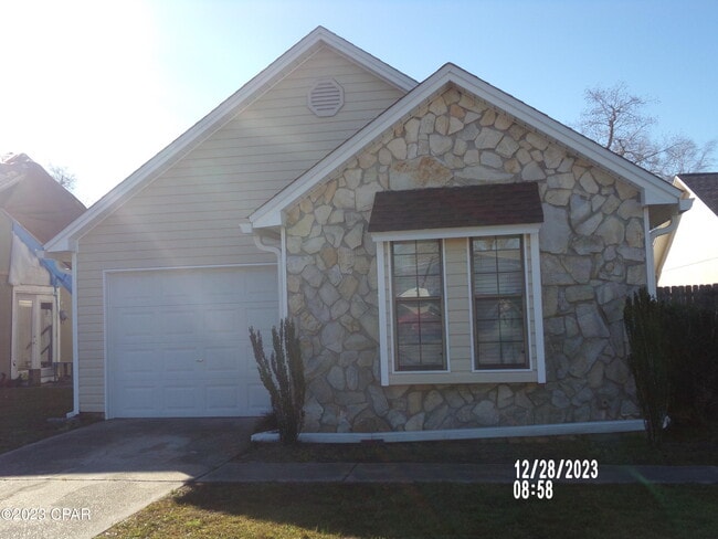 Building Photo - 5320 Garden Cove Rd