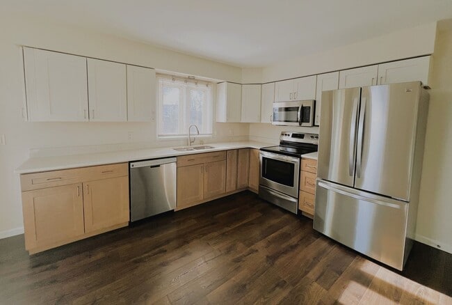 91 Dickinson Ave Unit 91 Dickinson Ave