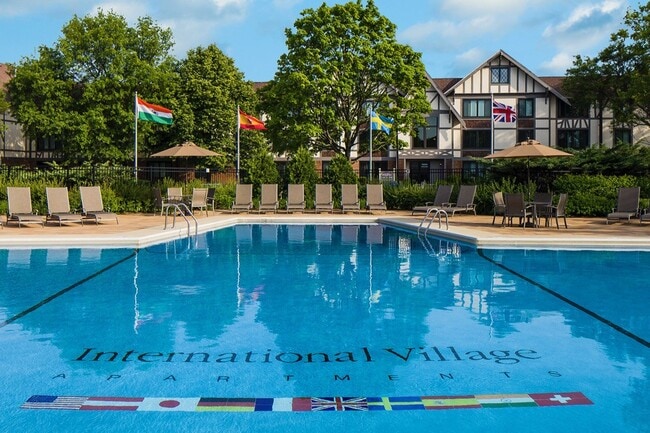 Photo - Schaumburg- International Village