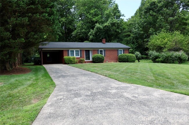 Photo - 103 Abingdon Cir
