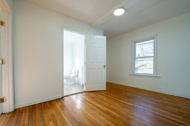 Photo - 107 Columbia St Unit 2