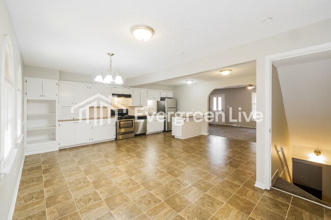 Photo - 3126 S Maywood Ave