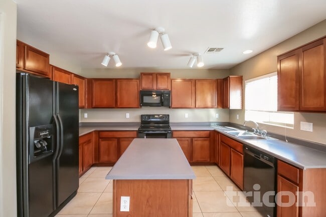 Photo - 19101 N Meghan Dr