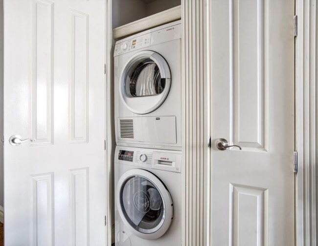 Photo - 219 E 28th St Unit 5D