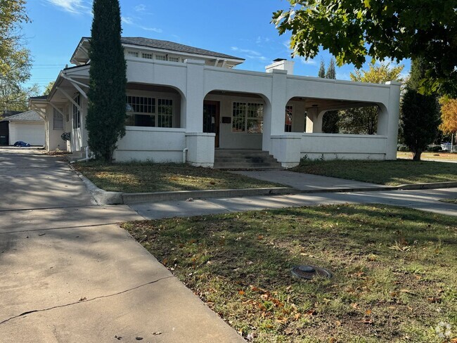 Building Photo - 1523 W Broadway Ave Rental